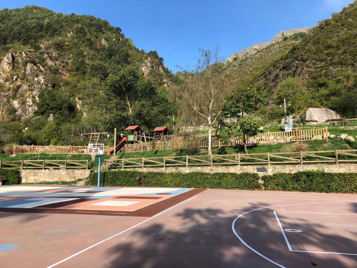 Apartaments El Tarter Erill la Vall Exteriör bild